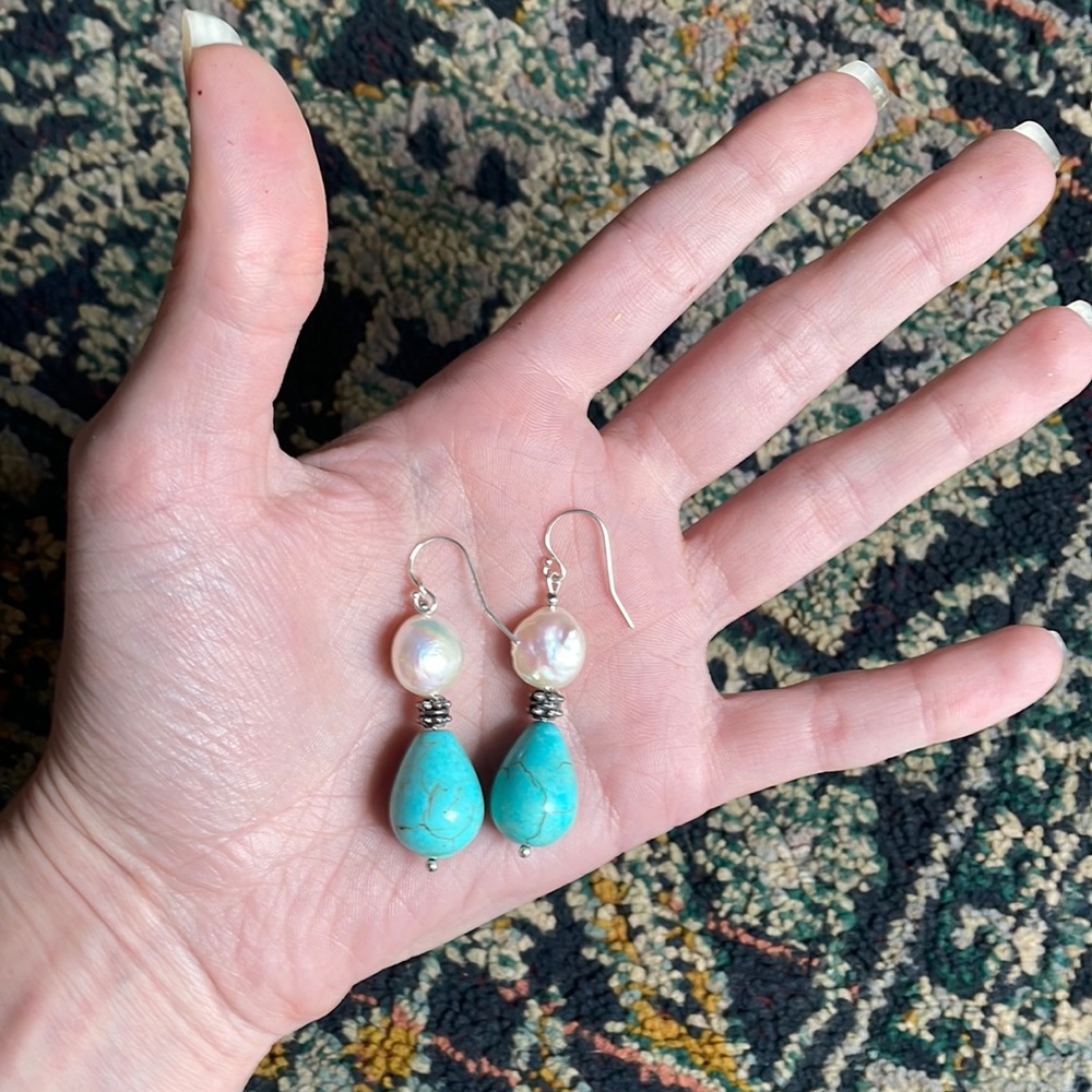 Freshwater pearl baroque teardrop stone sterling silver 925 earrings - Picture 5 of 16